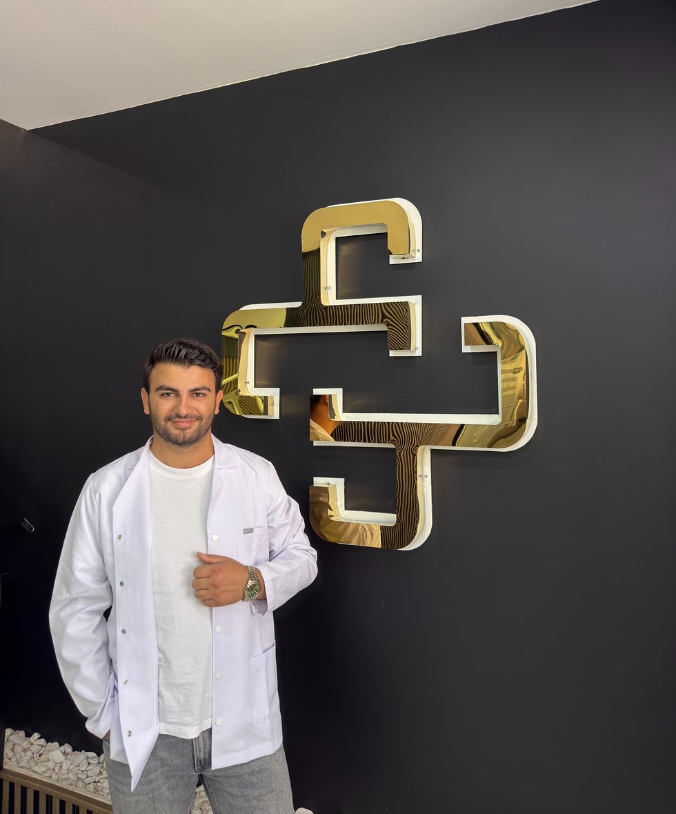 Dr. Mehmet Şerif Kabukara, dentist at İ-Klinik Marina